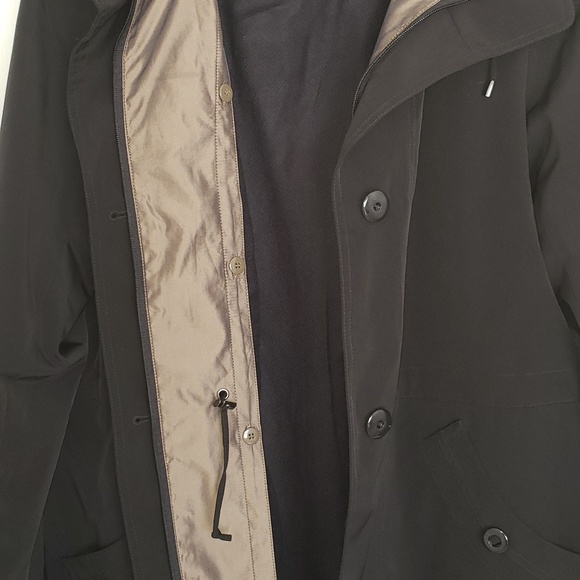 Trench coat - Picture 2 of 3
